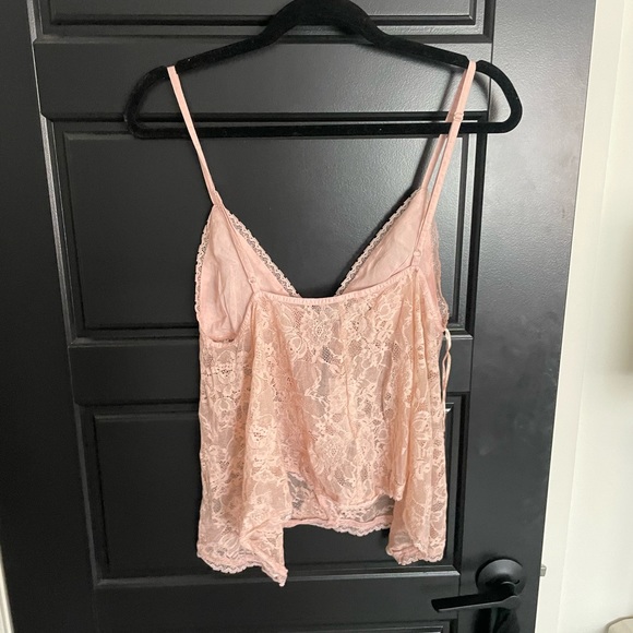 Urban Outfitters Lace Cami - Picture 2 of 4